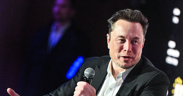 Elon Musk Pitches ‘Government Efficiency Commission’ to Trump, Offers His Help