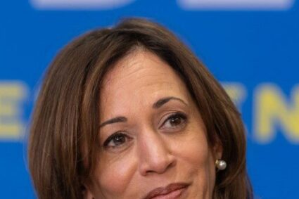 Poll: Majority of Voters Say Media Are Shilling for Kamala Harris