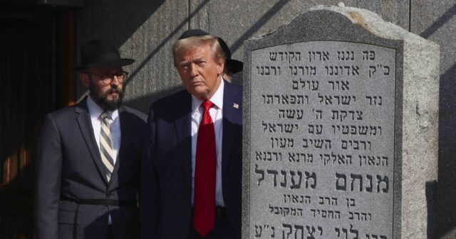 Trump Visits the Ohel, Holy Jewish Site in Queens, on October 7